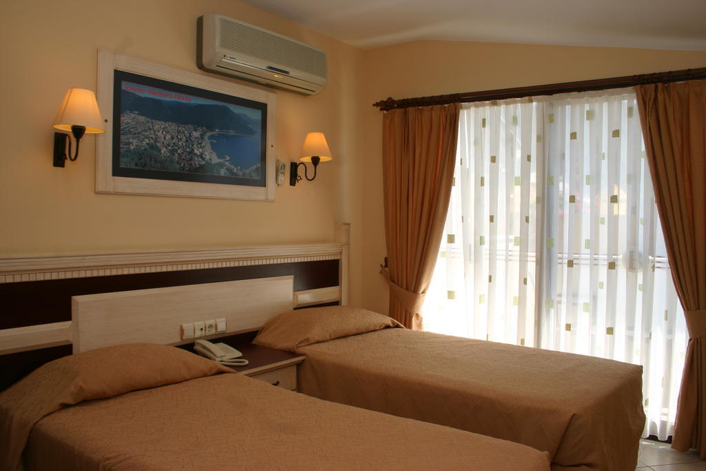 Bonjour Hotel Μαρμαρίς Δωμάτιο φωτογραφία
