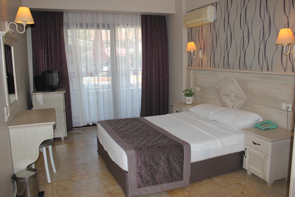 Bonjour Hotel Μαρμαρίς Δωμάτιο φωτογραφία