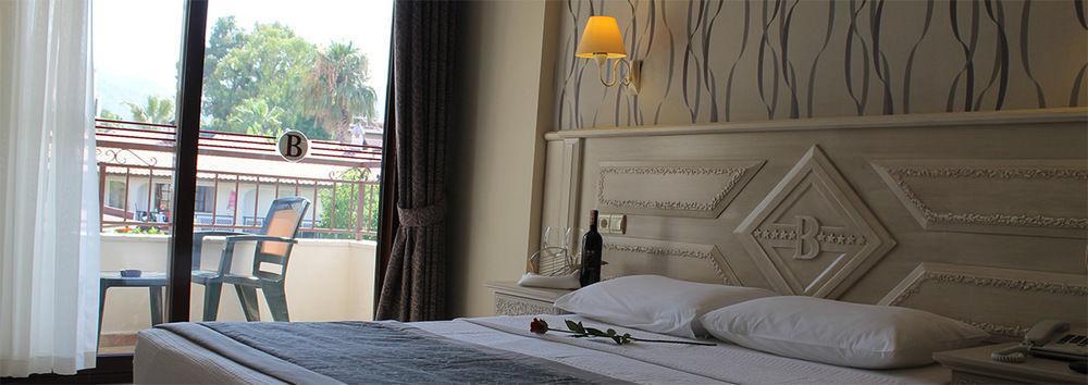 Bonjour Hotel Μαρμαρίς Εξωτερικό φωτογραφία